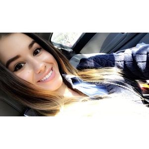 Meet your Posher, Alexandra